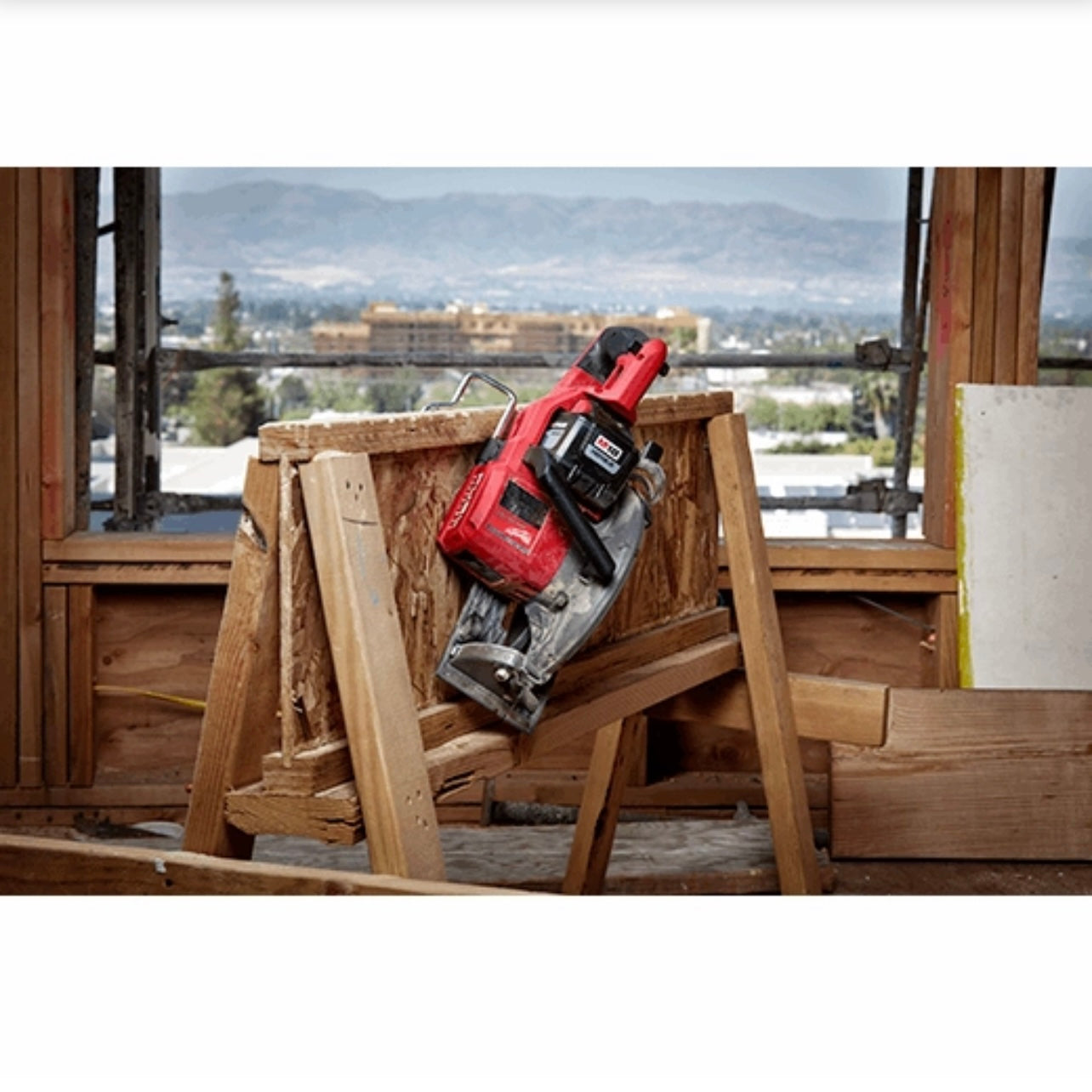 Used Milwaukee 2830-20 M18 FUEL Rear Handle 7-1/4" Circular Saw - Tool Only