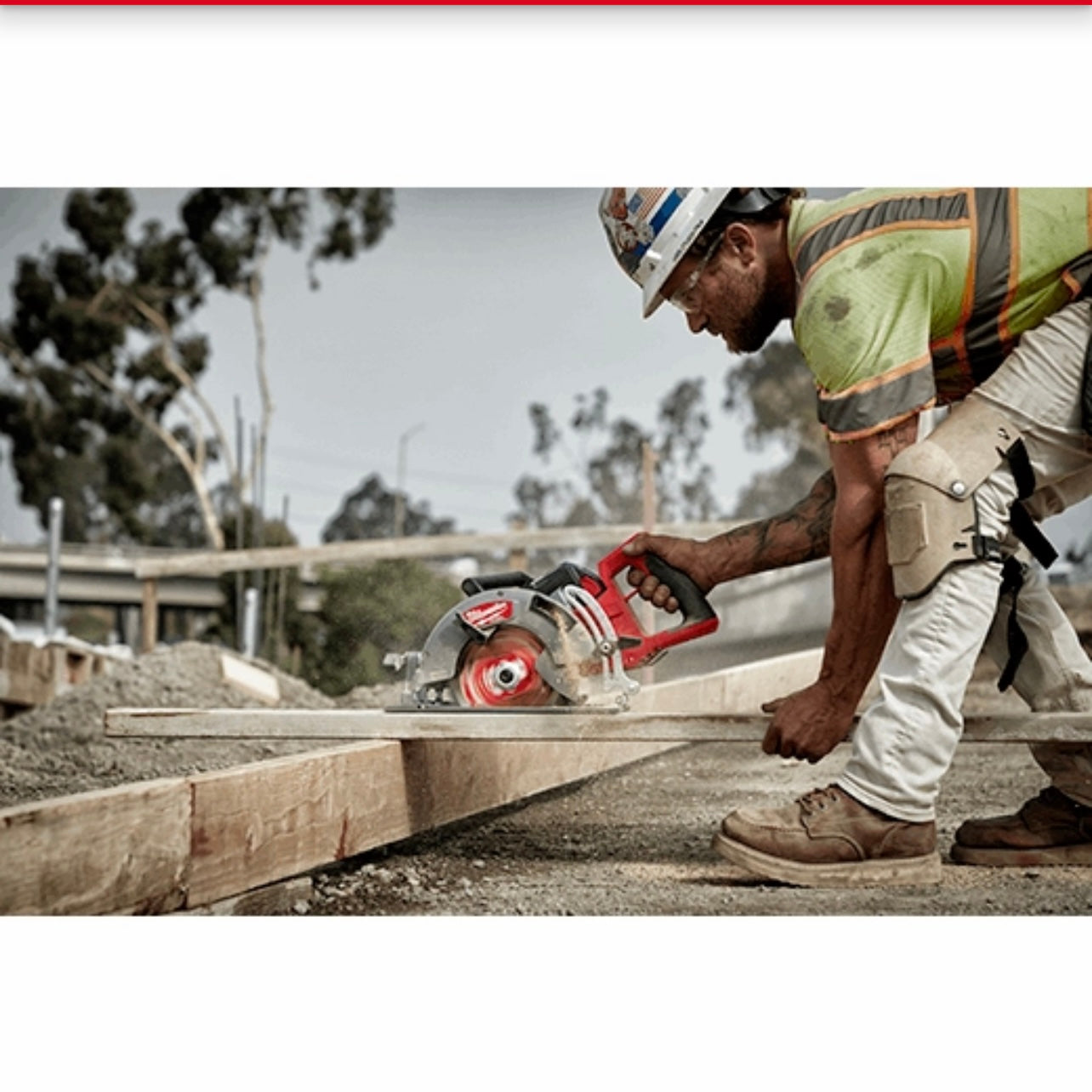 Used Milwaukee 2830-20 M18 FUEL Rear Handle 7-1/4" Circular Saw - Tool Only